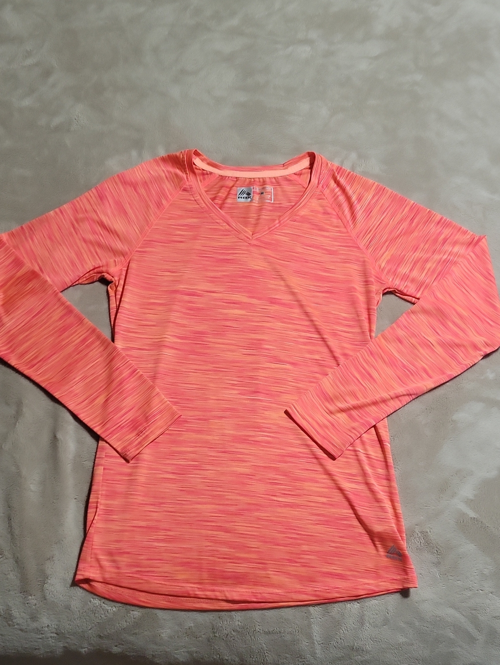 RBX Coral Pink Space-Dye V-Neck Long Sleeve Top EUC✨️✨️